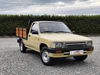 Toyota Hilux 2.4D 4x2 Direção Assistida