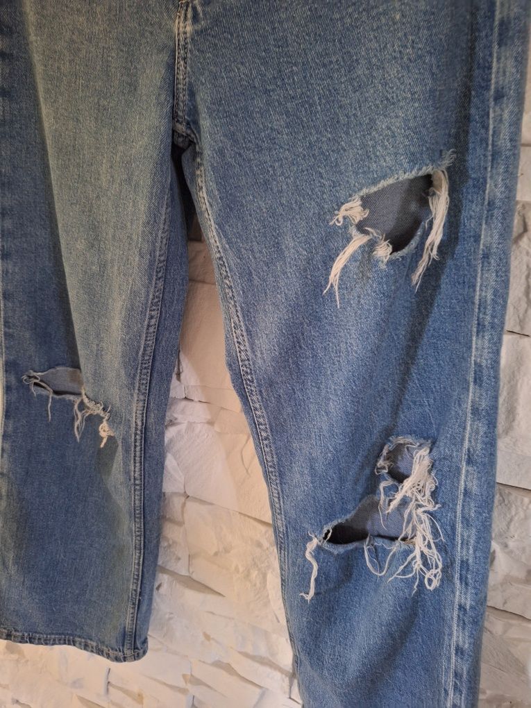 Sposnie Jeansy 146 hm