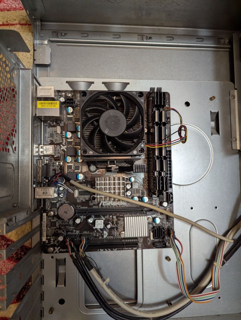 Системний блок Asrock AM 3+ AMD  Phenom ii x4 кулер 120мм