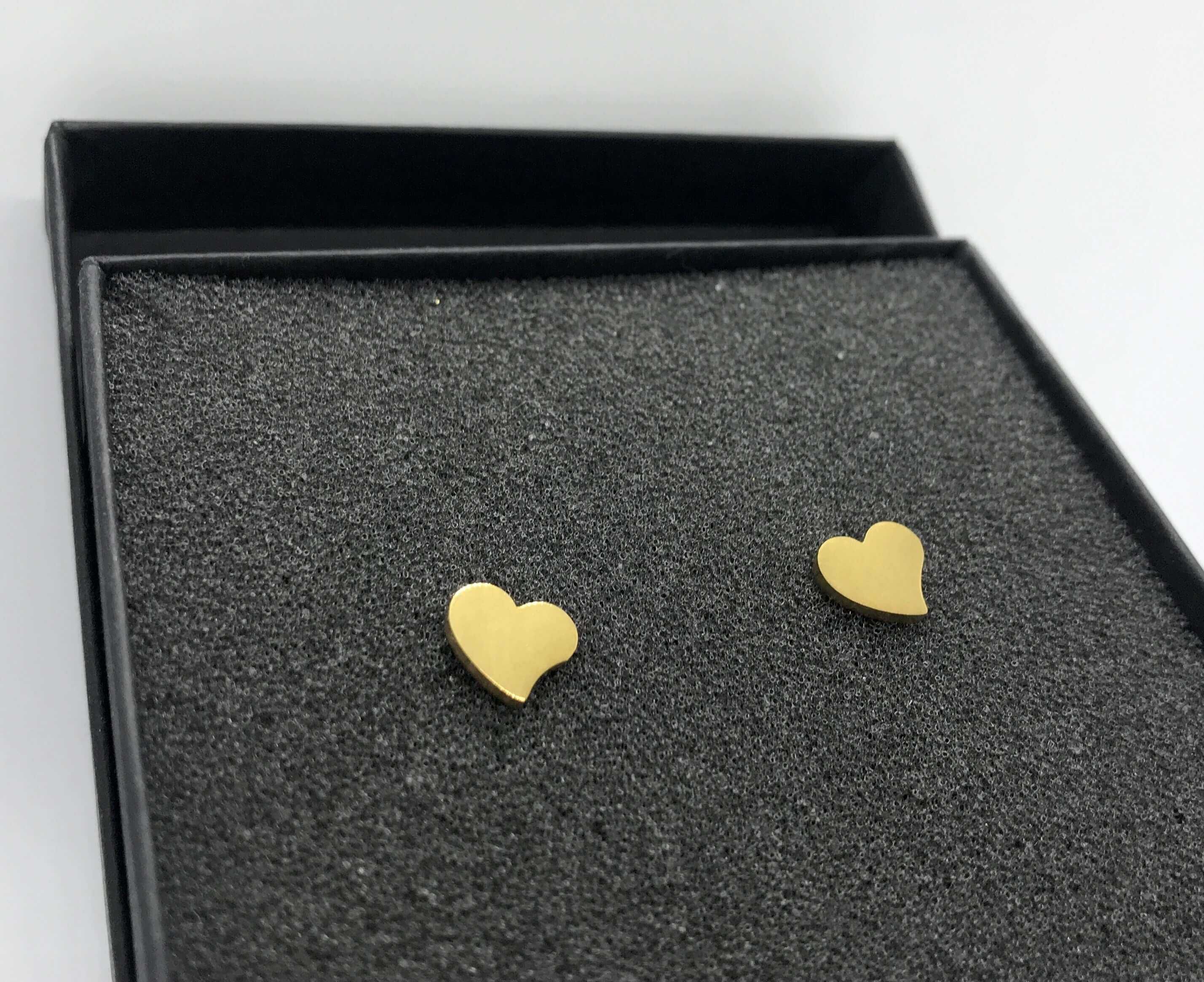 Kolczyki złote serca pełne 1cm wkrętki stal chirurgiczna