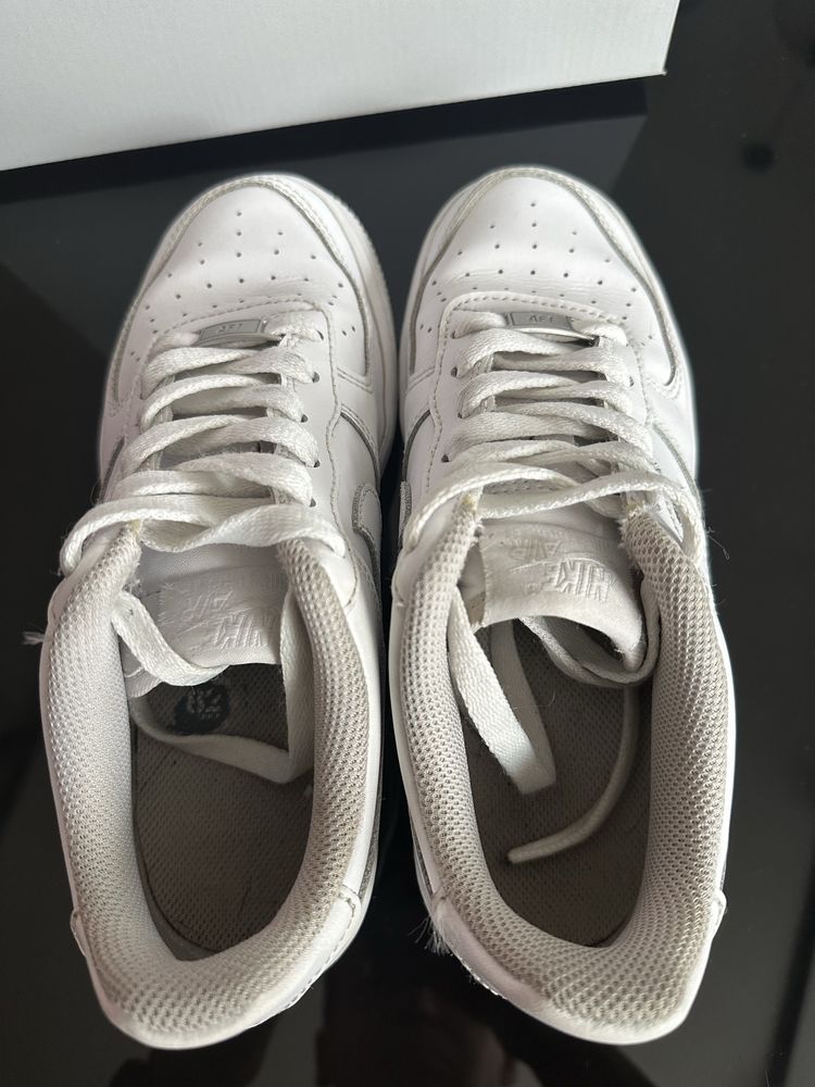 Air Force 1 NIKE AF1 rozmiar 35,5 cm 22,5
