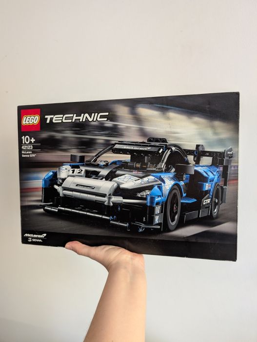 LEGO Technic McLarenbSenna gtr 42123
McLaren Senna GTR 42123.
McLaren