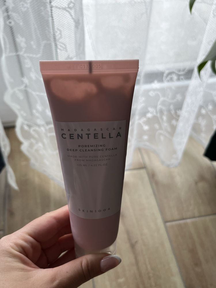 Pianka do mycia twarzy skin 1004 madagascar centella