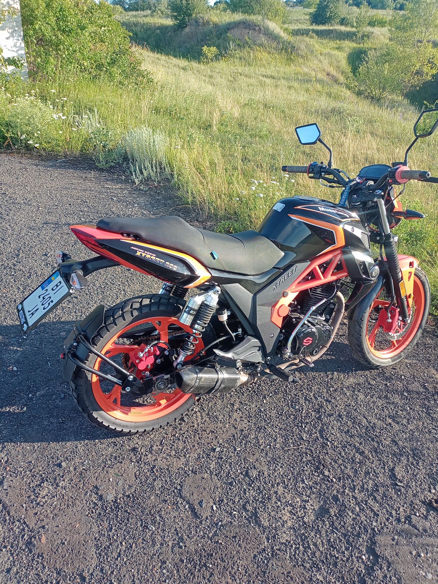 Musstang xtreet 250