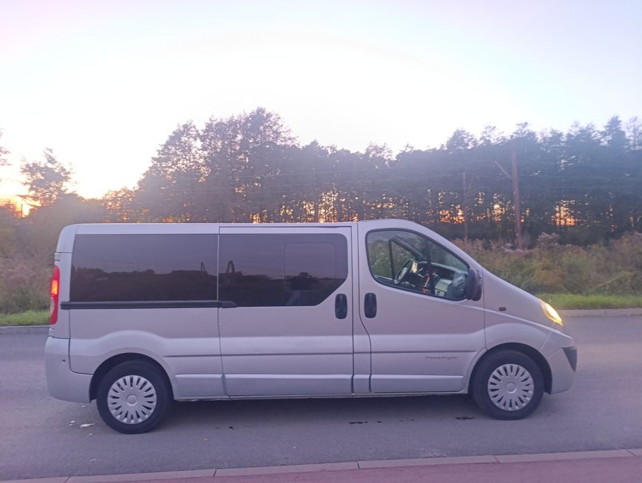 Renault Trafic 2.0 115km*Long * Passenger
