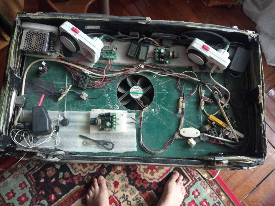 Гроубокс для вирощування рослин