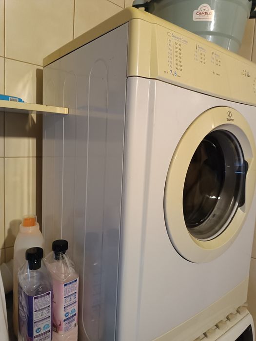 Máquina de secar roupa