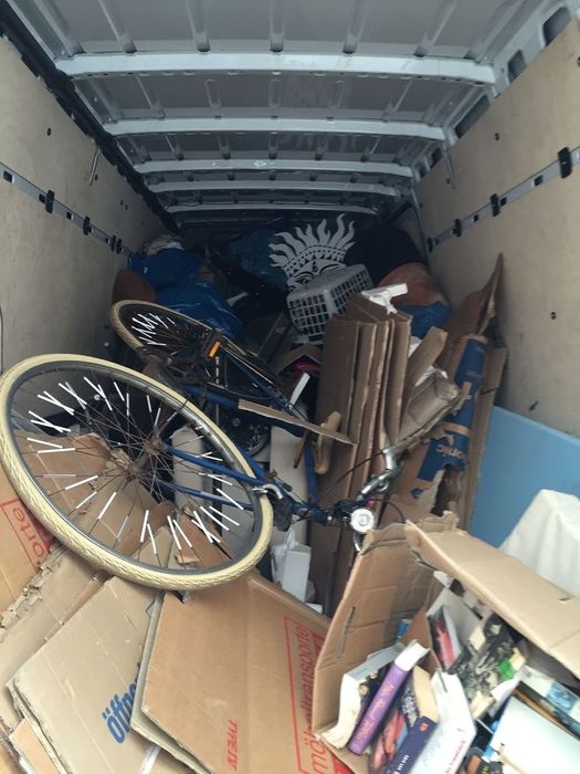 Przeprowadzki + wywóz mebli (kompleksowo)