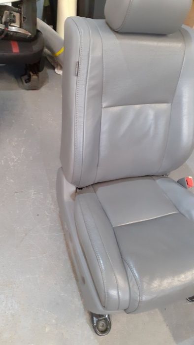 Ремонт подушек безпеки в сидіннях Airbag, перетяжка рульового колеса