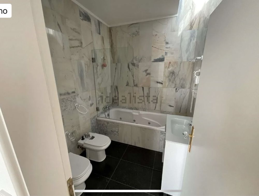 Arrendo Suite Gaia ao lado do Colegio Internado dos Carvalhos