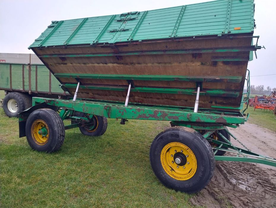 Przyczepa wywrotka ładna