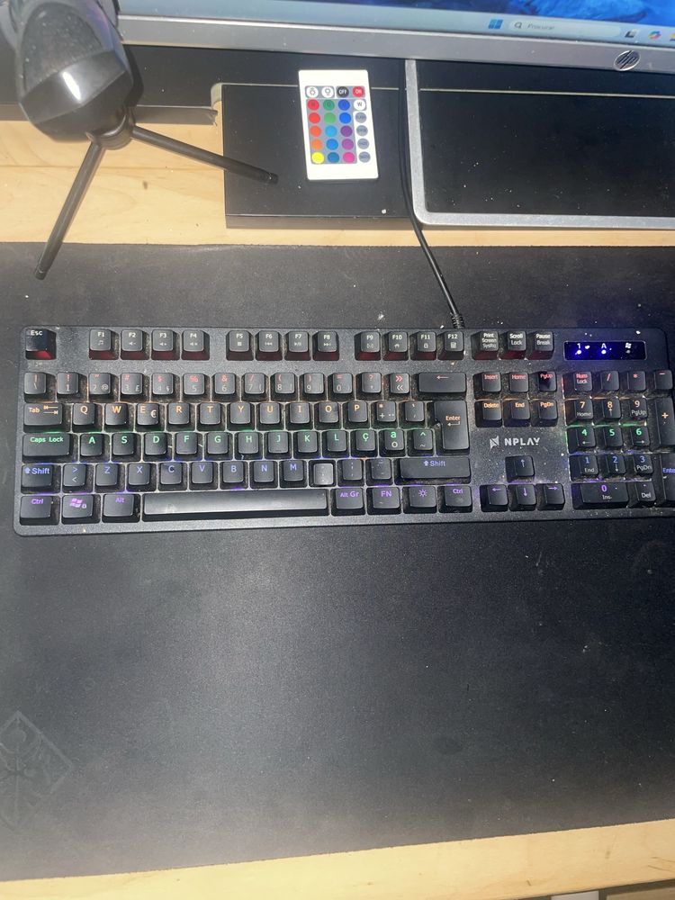 Teclado Mecânico Nplay RGB – Gamer