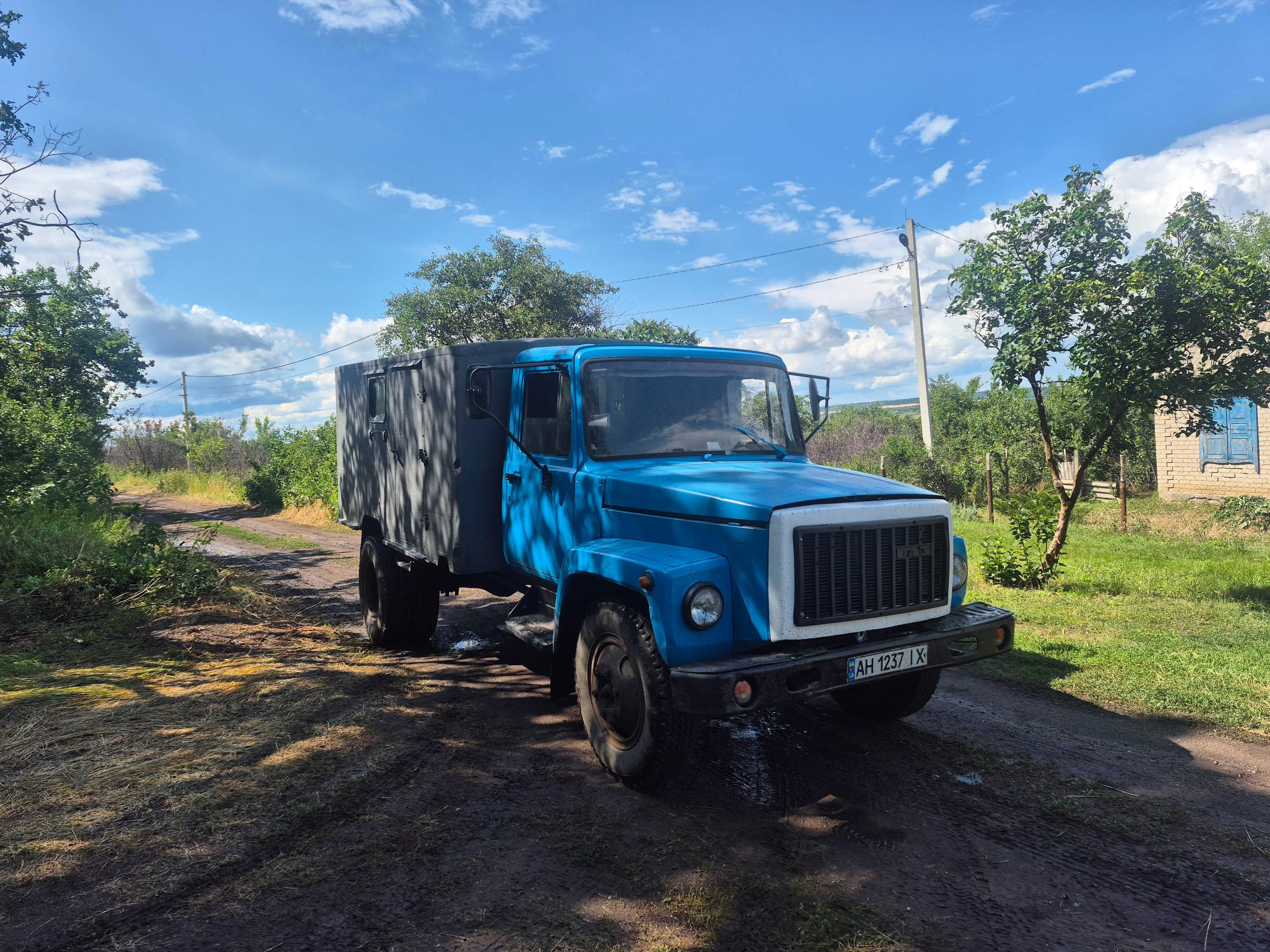 Газ 3307 бортовий кунг