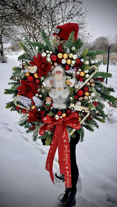 Wieniec na drzwi Bożonarodzeniowy gigant