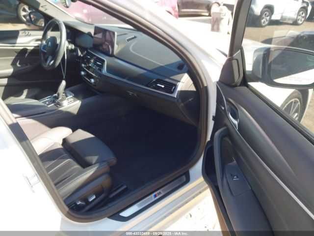 BMW  540 i  2021