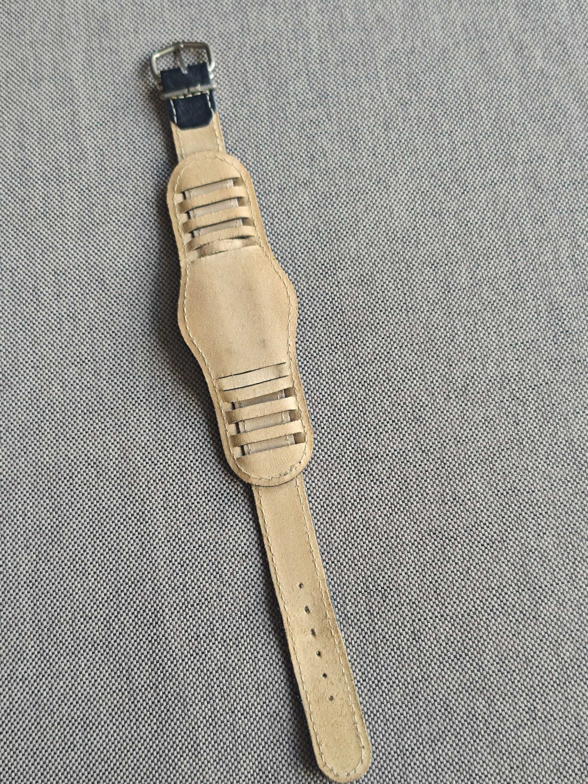 wojskowy model HELVETIA mechaniczny zegarek nakręcany SWISS MADE retro