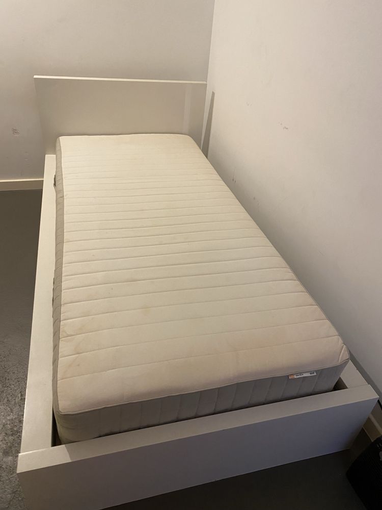 Cama de solteiro