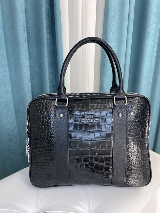 Женский портфель для документов 3 отдела кожа Портфель для документів