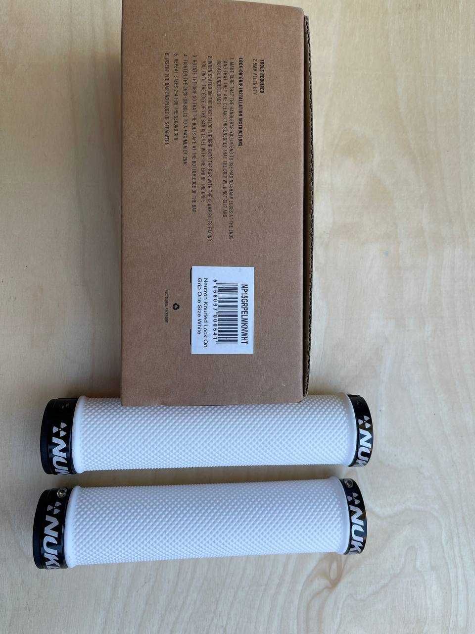 Гріпси нові Nukeproof Neutron Knurled Lock On Grips white лок он