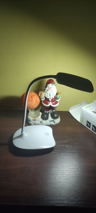 акумуляторна лампа