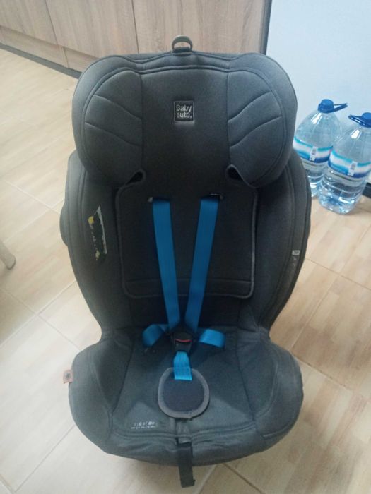 Cadeira auto giratoria  c exofix e ajustavel em bom estado