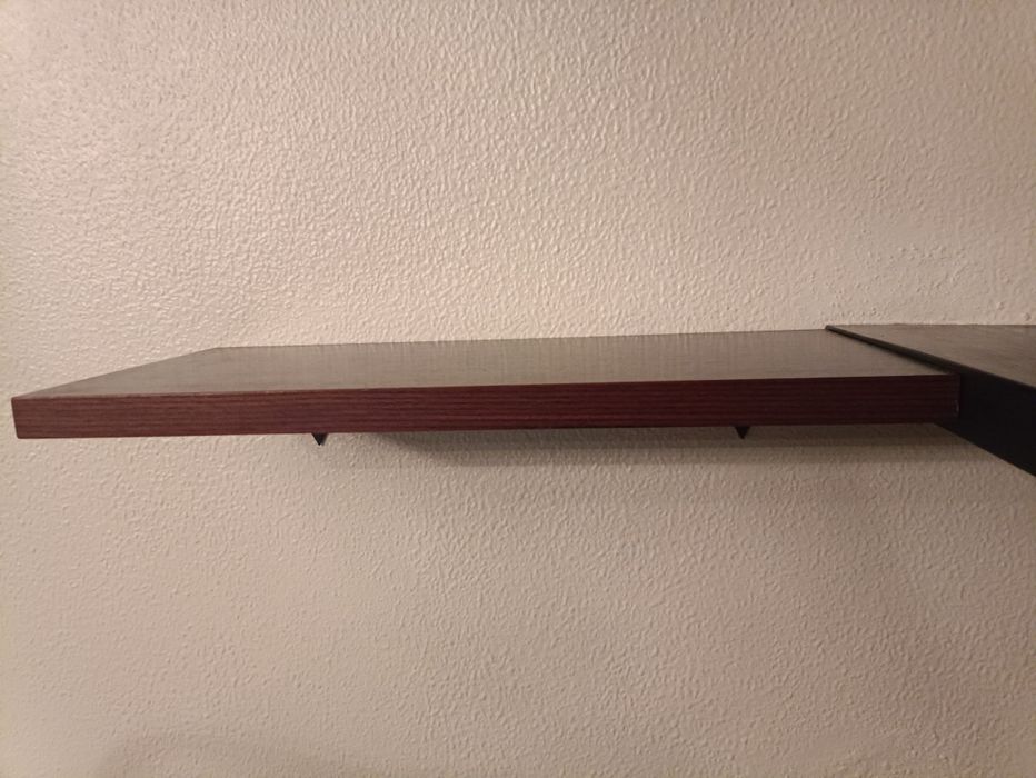 Prateleira em Cerejeira