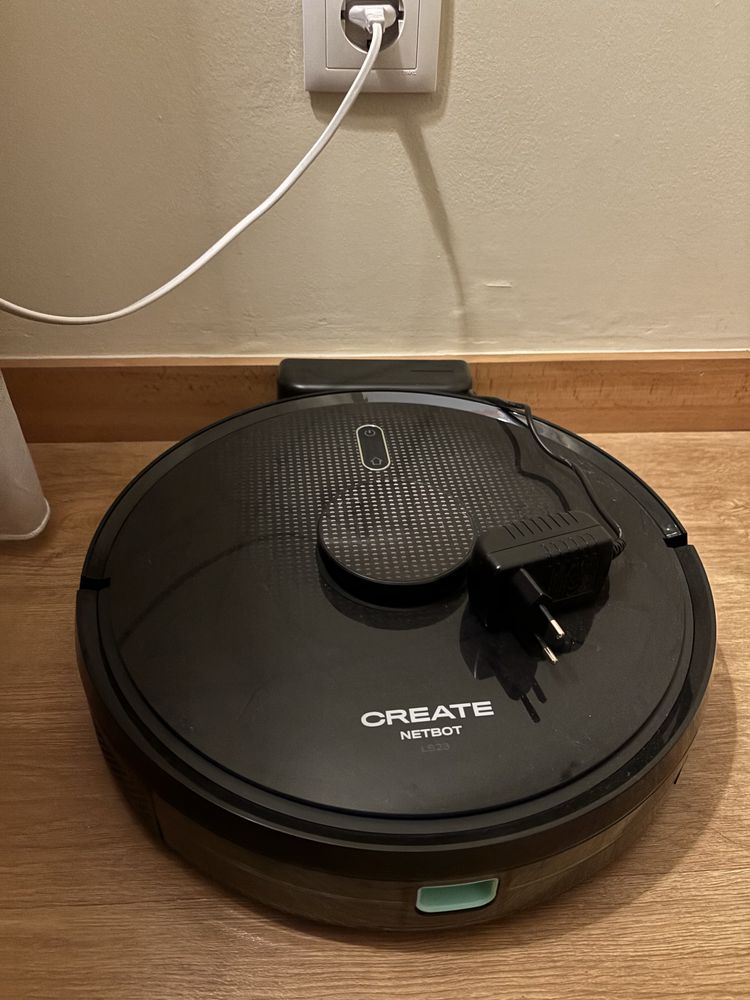 Aspirador robot creat