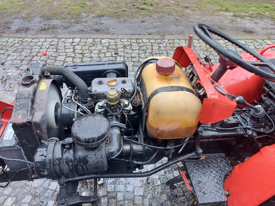 Yanmar ym 155 Dwa rodzaje biegów Rozłączany napęd 4x4