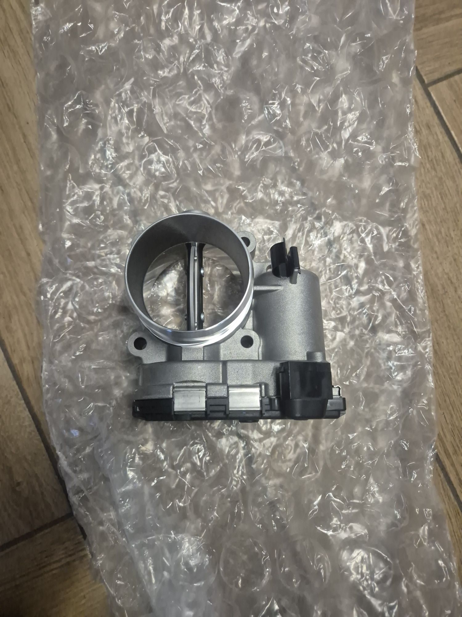 Nowa przepustnica ford citroen peugeot 2.2 diesel BK2Q-9E926-AC