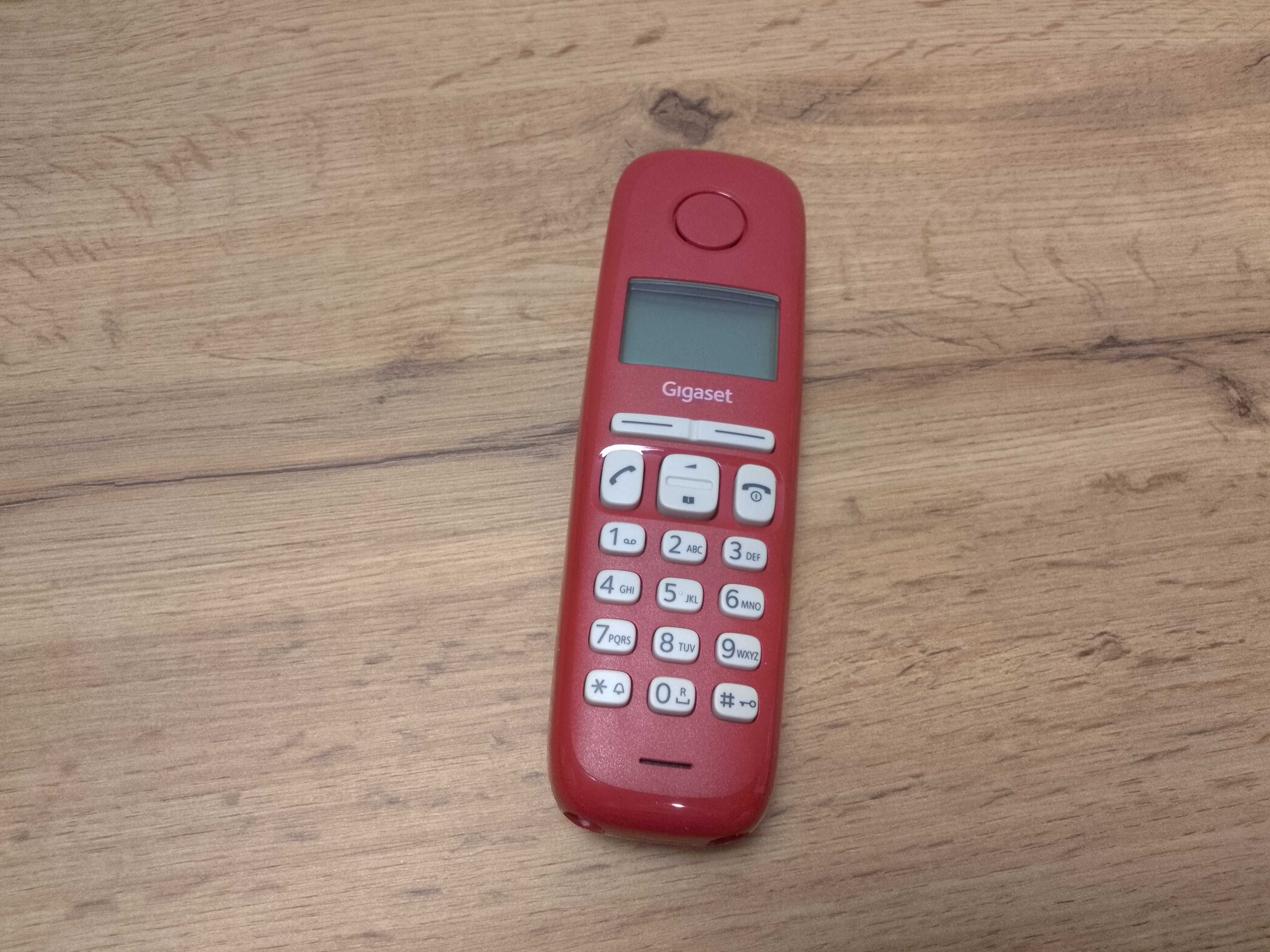 Telefon stacjonarny bezprzewodowy czerwony Gigaset A170 N1B-53