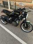 Husqvarna Svartpilen 401