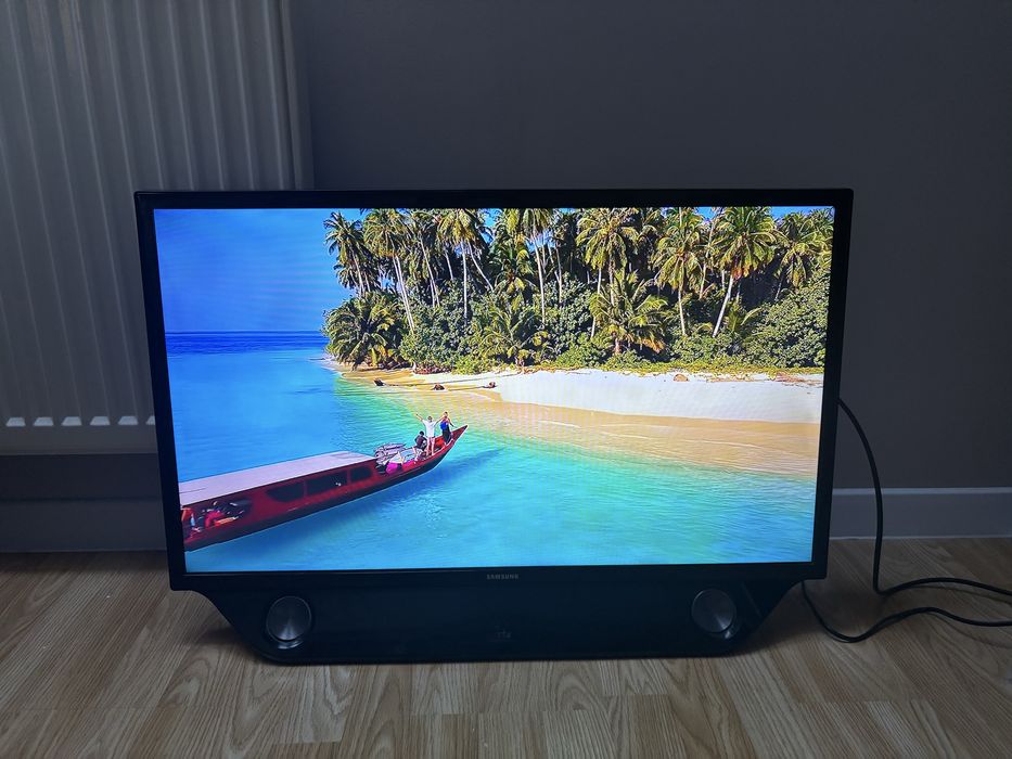 Телевізор Samsung UE32F4800AW