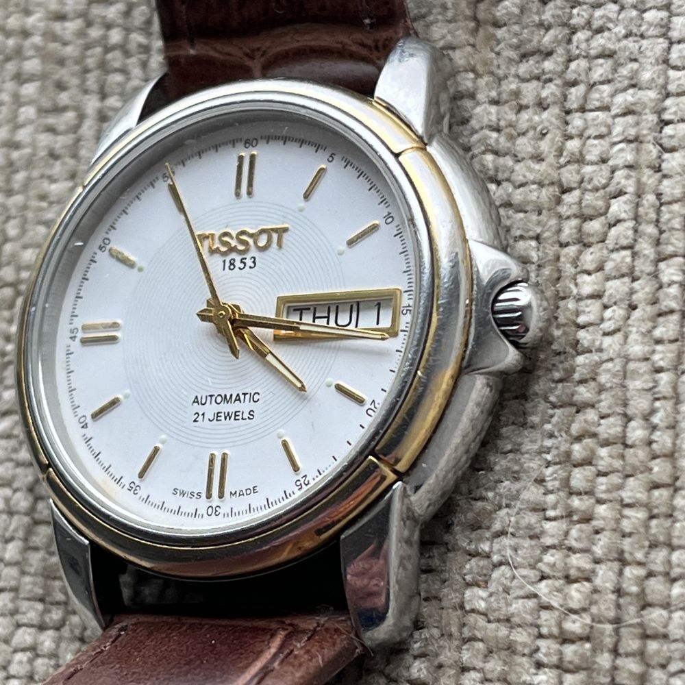 оригінальний годинник швейцарської фірми Tissot