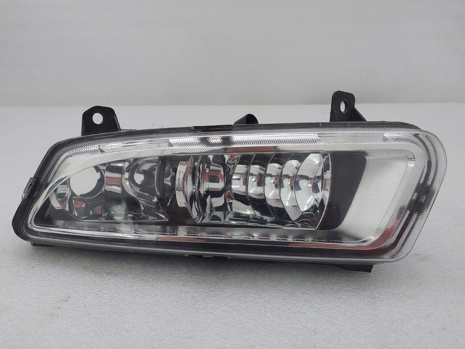 Farol nevoeiro frente esquerdo VOLKSWAGEN Polo (6R, 6C)
