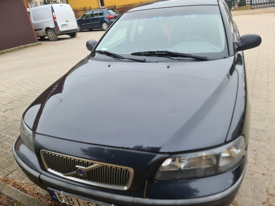 Volvo V70 z 2002 roku. Możliwa zamiana.