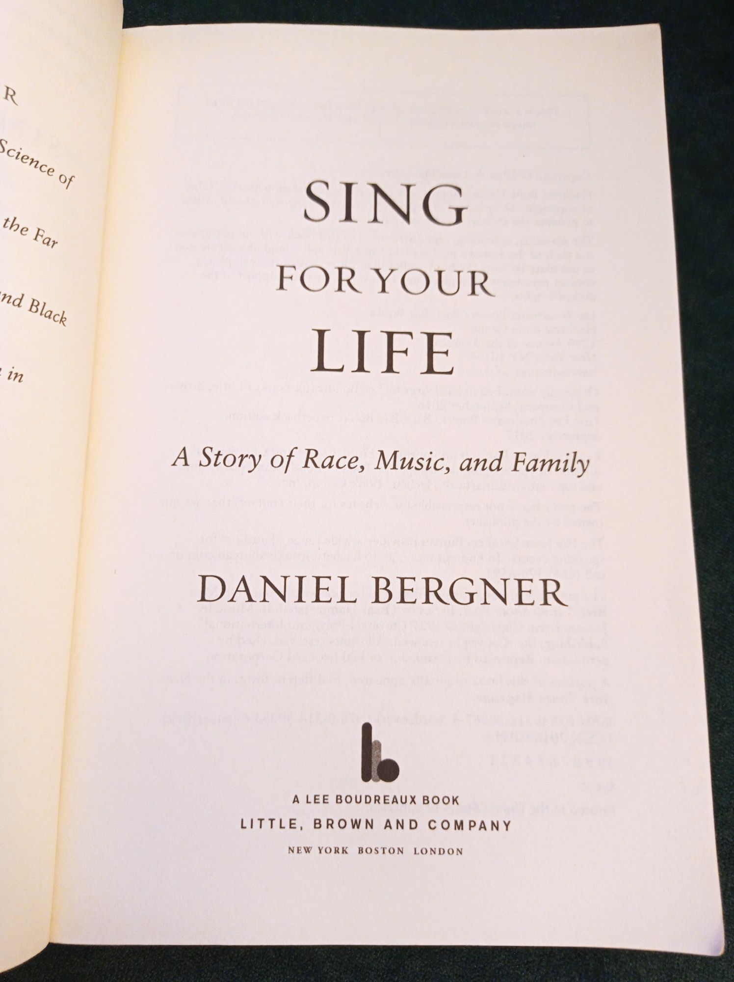 Книга англійською Sing for your life Daniel Bergner