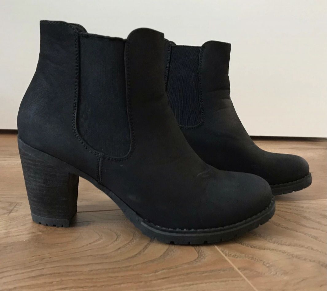 Buty botki damskie jesienno/zimowe r.38 ccc