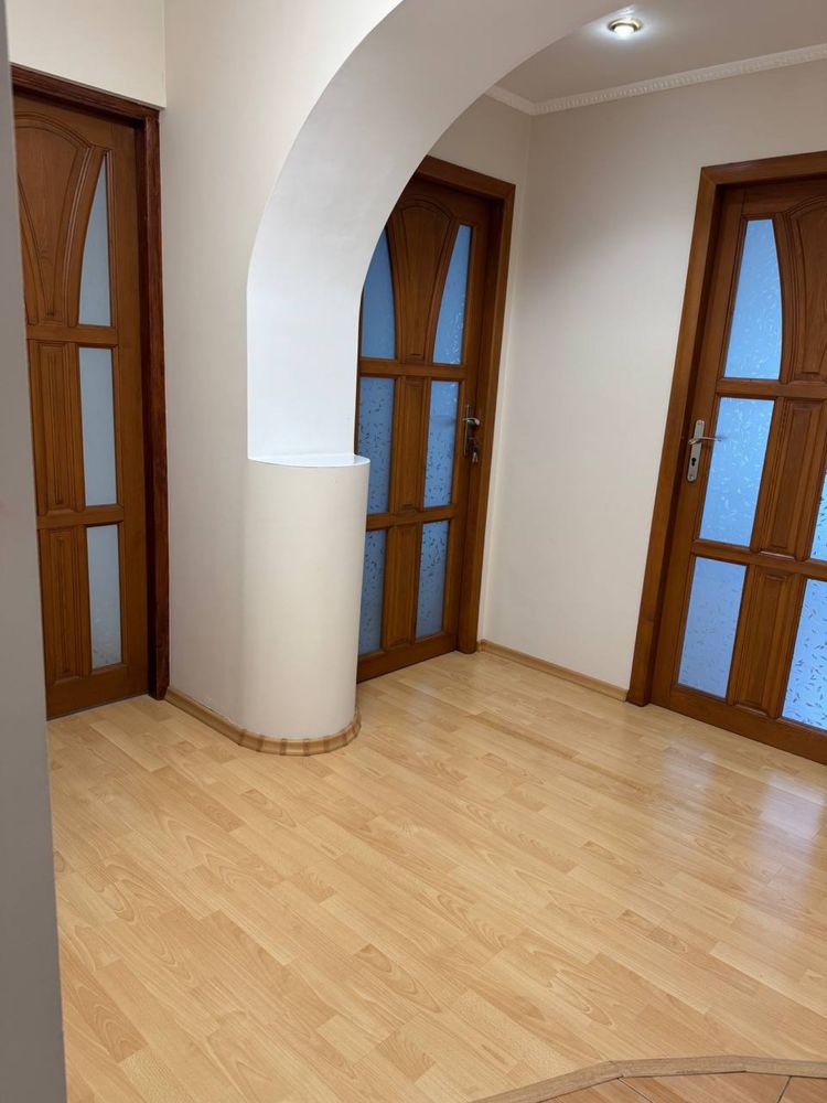 Продам 3-кімнатну квартиру з автономним ораленням