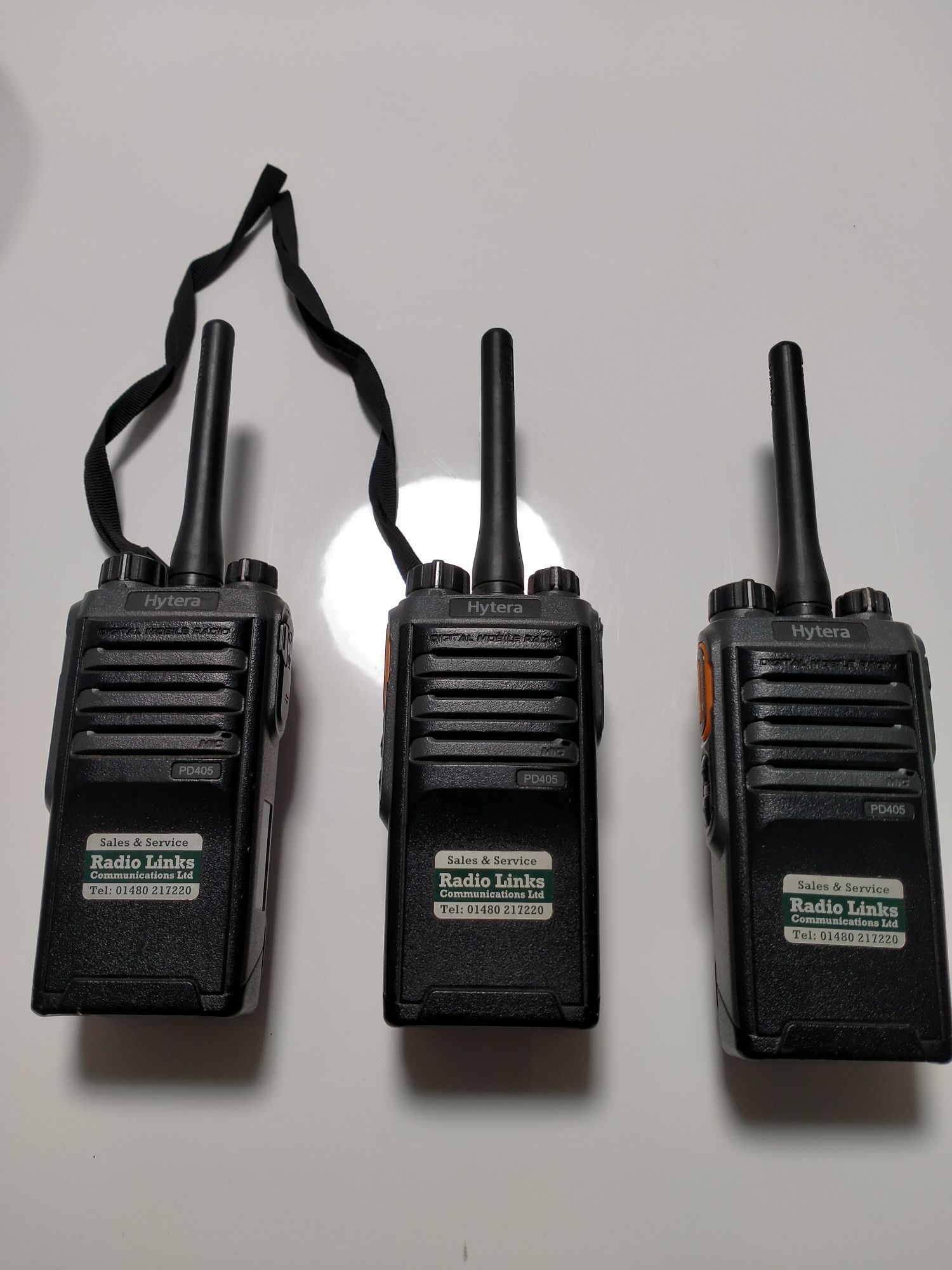 Hytera PD405 Radiotelefon przenośny 3 sztuki plus ładowarka
