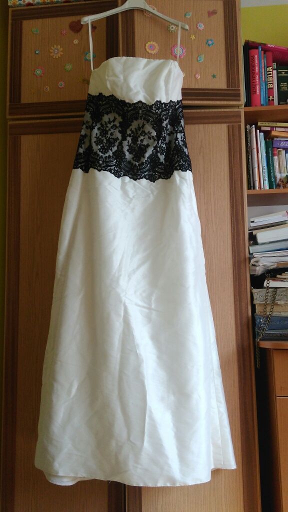 Klasyczna suknia ślubna ivory z niem.salonu Lauretta Schmitz, rozm.44