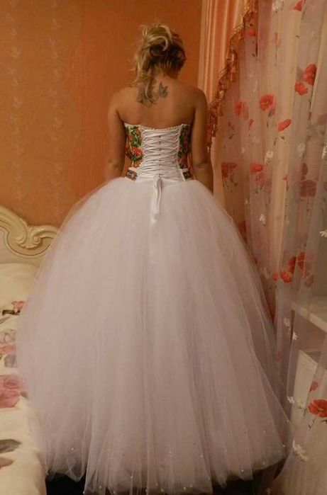 Продам плаття, етностиль, вишите бісером, весільне