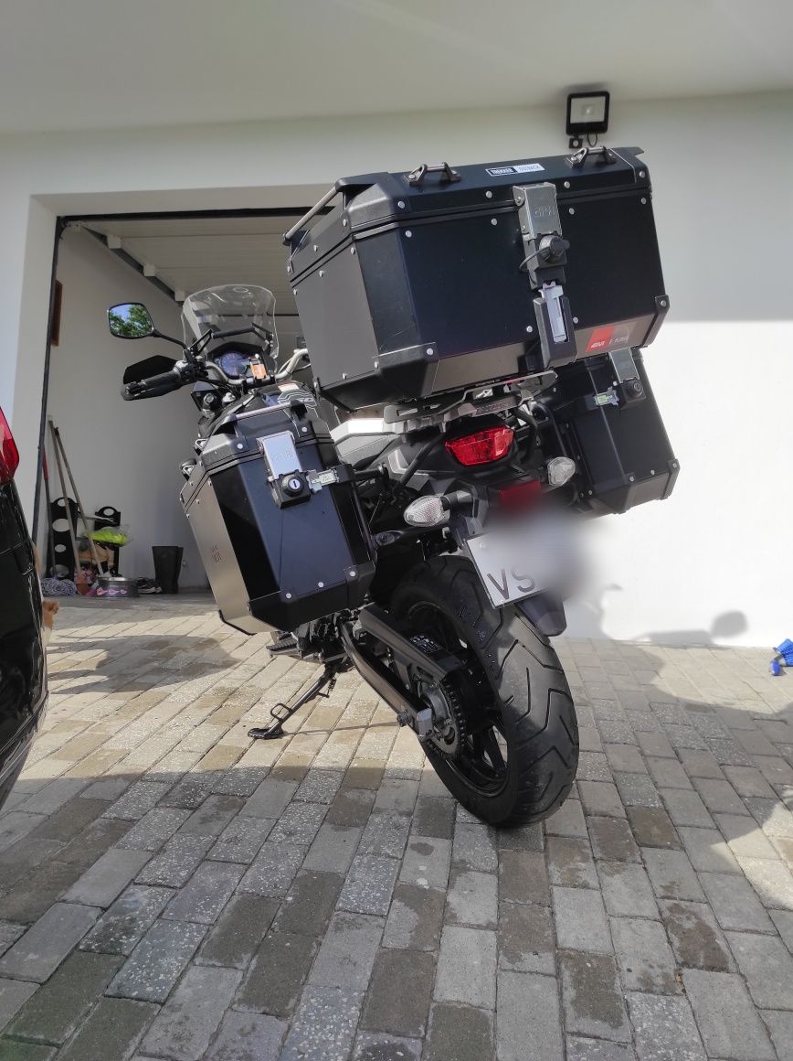 Suzuki V-Strom 650