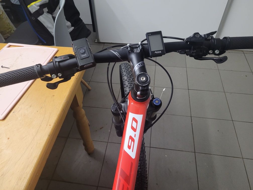 Kross Level 9.0  M  27,5
