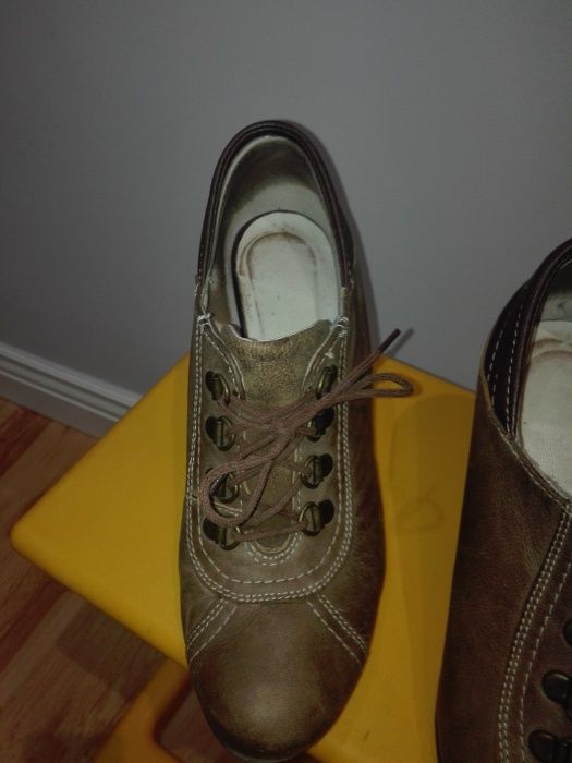 Buty damskie skórzane BOTKI