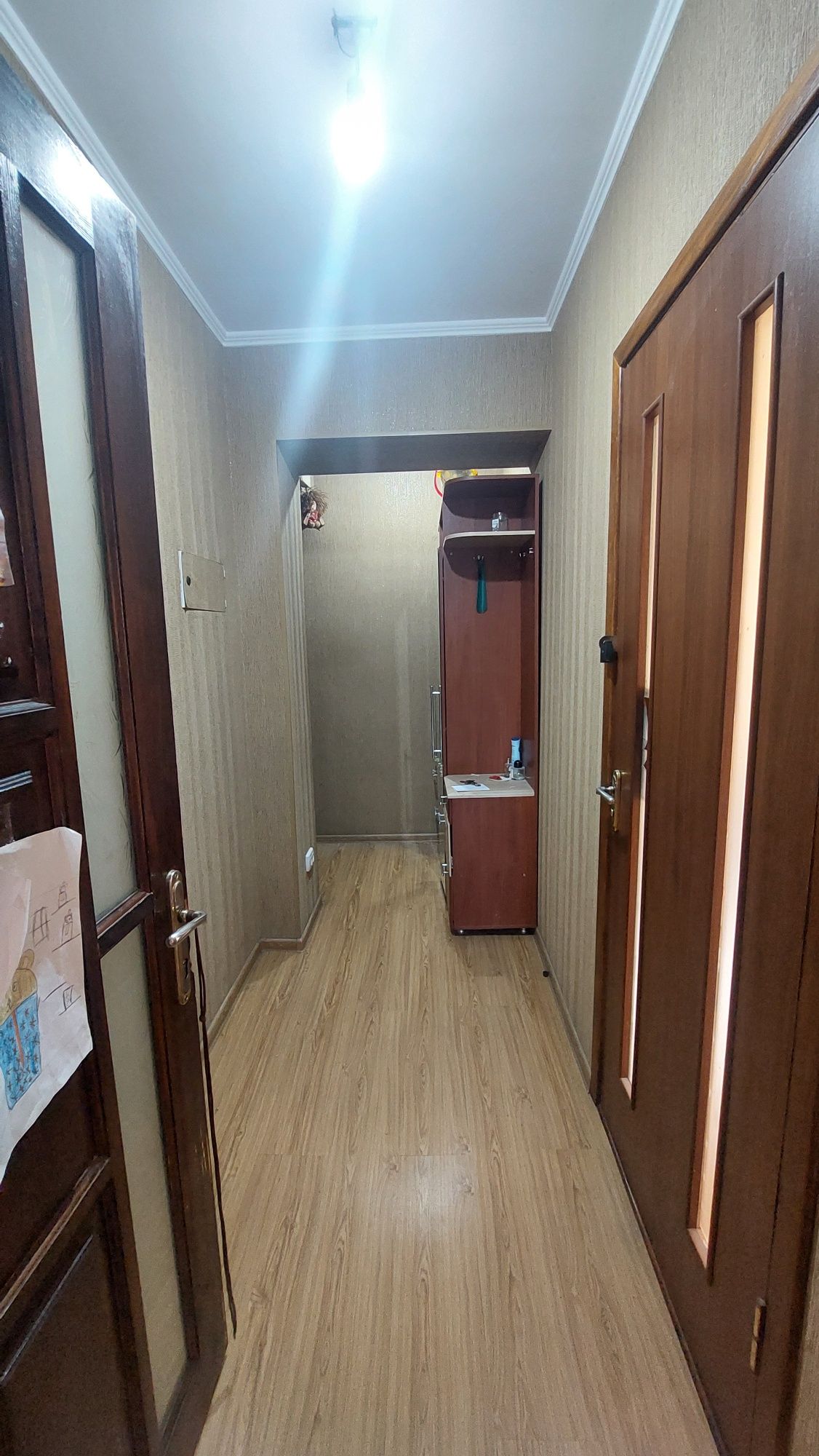 Продам 3-кімнатну квартиру. Вул.Коцюбинського,72.