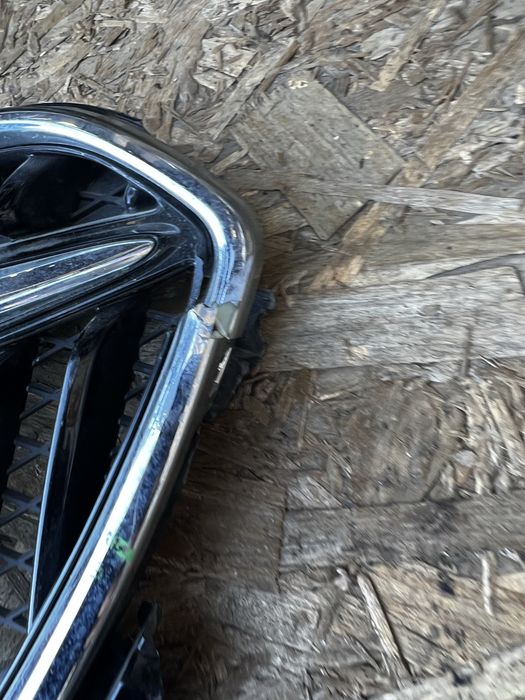 Решетка радиатора Buick encore 2017 - оригинал.