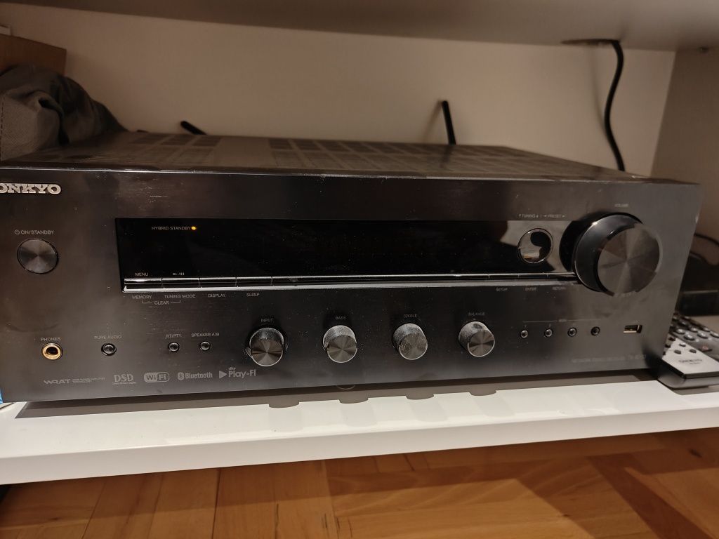 Zestaw Onkyo tx 8250 plus dwie kolumny Davis mia 60