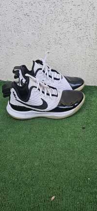 Nike Lebron Witness III Premium buty  r. 40