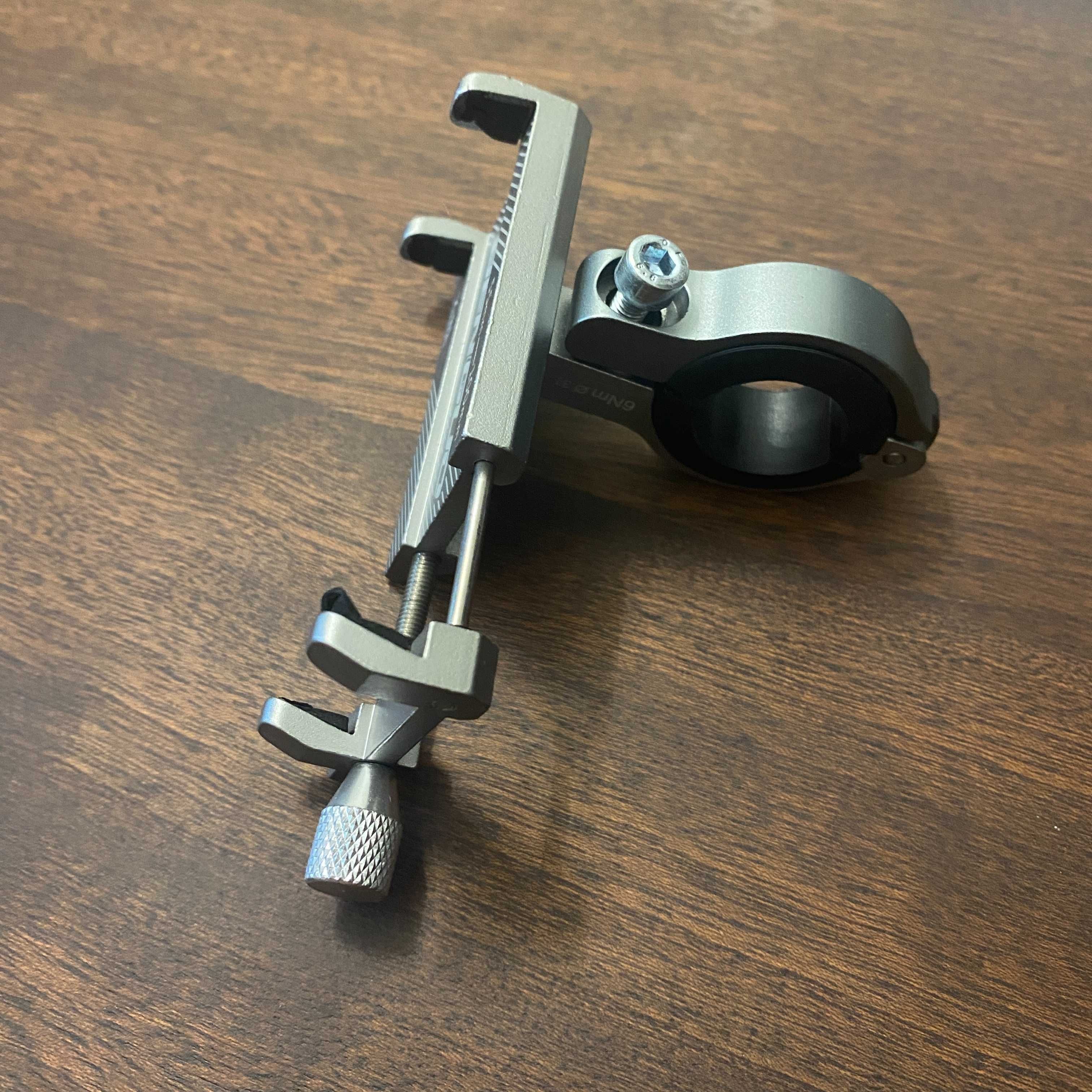 Porta Telemóvel Aluminio
