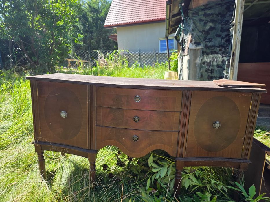 Antyczne meble 2 witryny narożne ii komoda